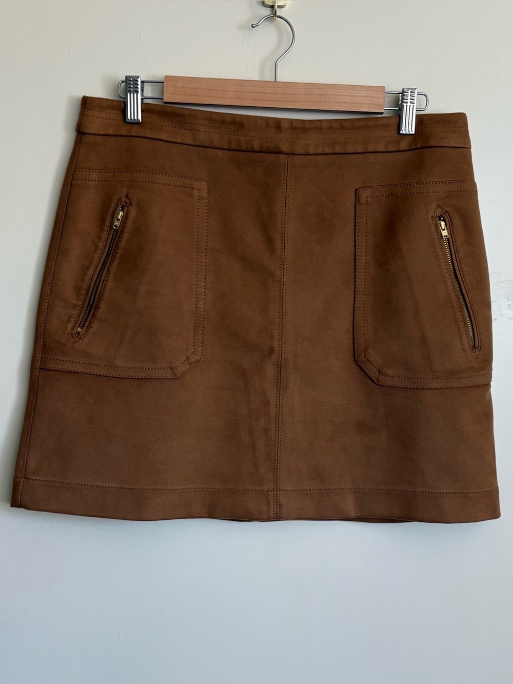 LOFT Outlet Cognac Brown faux Suede Mini Skirt with Zip Patch Pockets Size 12P